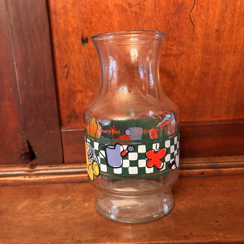 Vintage Anchor Hocking Disney Winnie the Pooh Glass Juice Carafe Pitcher‎ Eeyore